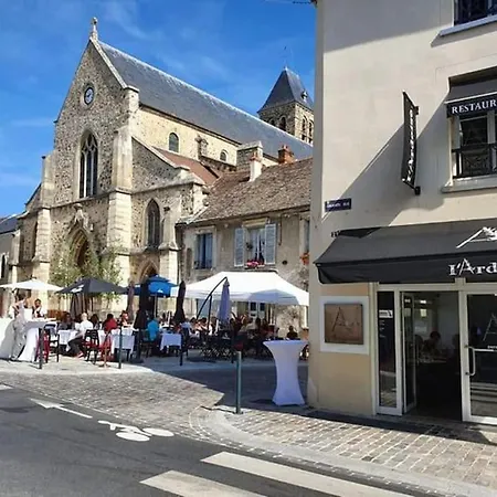 Apartment Chez Karine 3 *